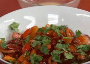 Cucina cinese e le sue caratteristiche: ricetta per carne di maiale in salsa agrodolce, foto passo dopo passo.