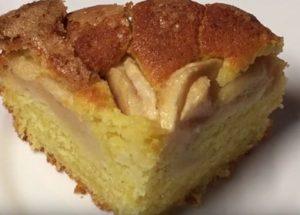 Prepariamo una deliziosa torta di mele della Cornovaglia secondo una ricetta passo-passo con una foto.