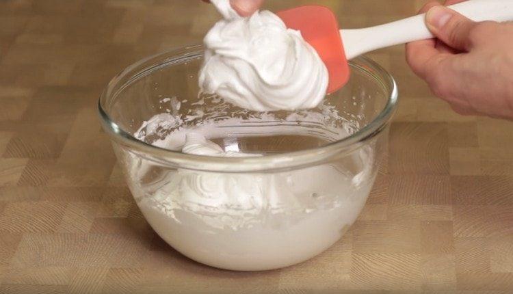 Narito ang tulad ng isang simpleng recipe ng meringue.