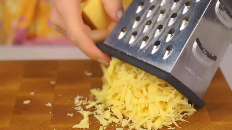 strofinare il formaggio