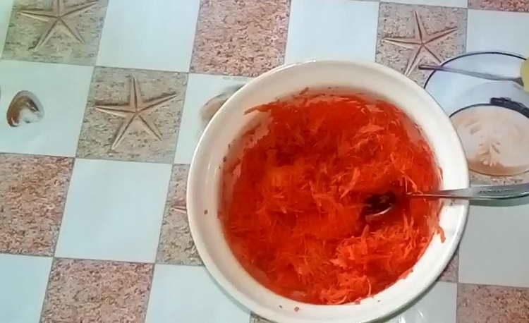 reszeljük sárgarépát
