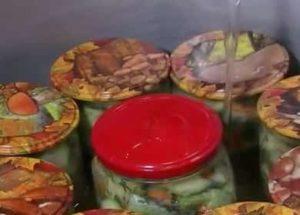Ang masarap na zucchini tulad ng mga kabute para sa taglamig