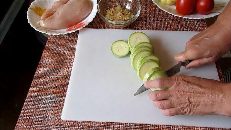 Как да готвя пиле с тиквички