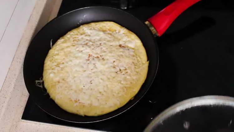 friggere il pancake fino a quando il formaggio si sarà sciolto