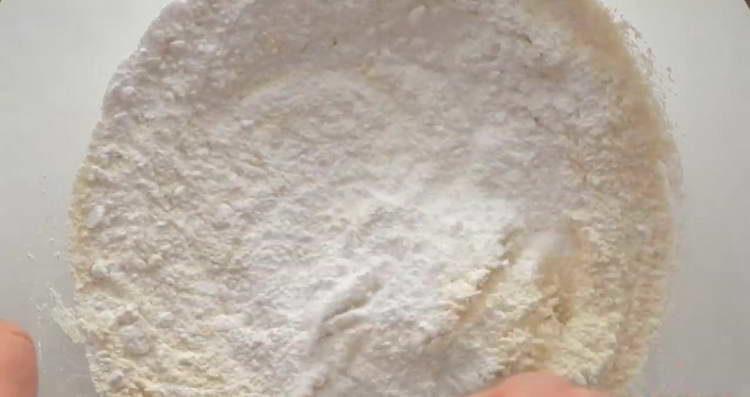 комбинирайте брашното със солта