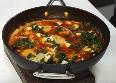 Shakshuka Израелски пържени яйца  - проста рецепта