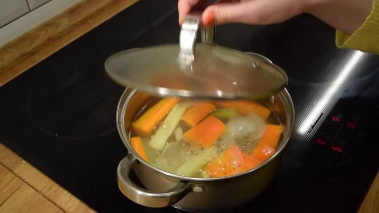 cuocere le verdure sotto il coperchio