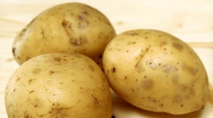 hugasan ang tatlong patatas