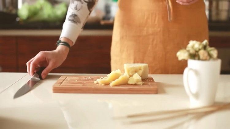 Ψιλοκόψτε το τυρί
