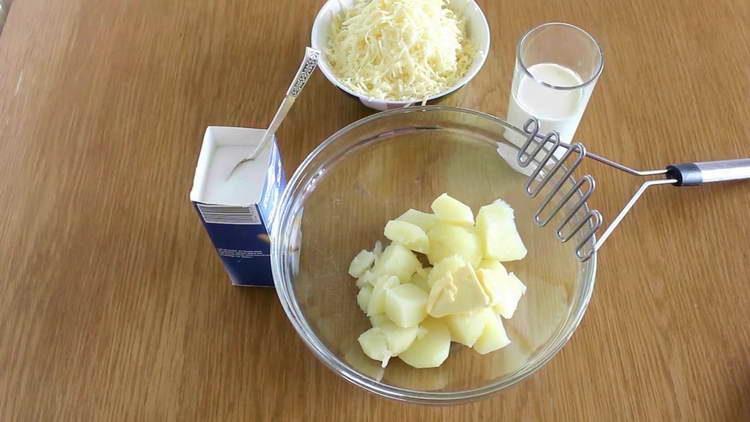 čisté vařené brambory