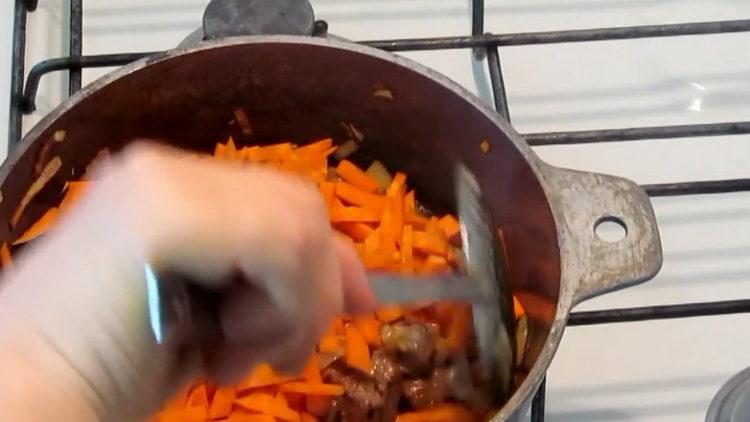 запържете морковите