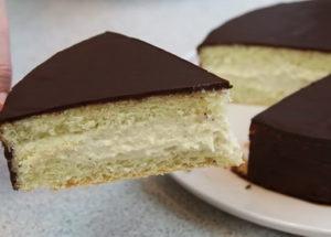 Masarap at simpleng cake Enchantress - isang paboritong recipe