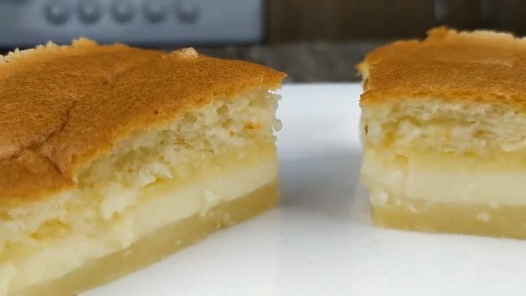 Έξυπνη κέικ σύμφωνα με μια συνταγή βήμα προς βήμα με μια φωτογραφία